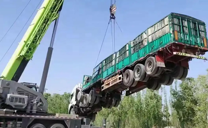 铜陵道路脱困救援案例